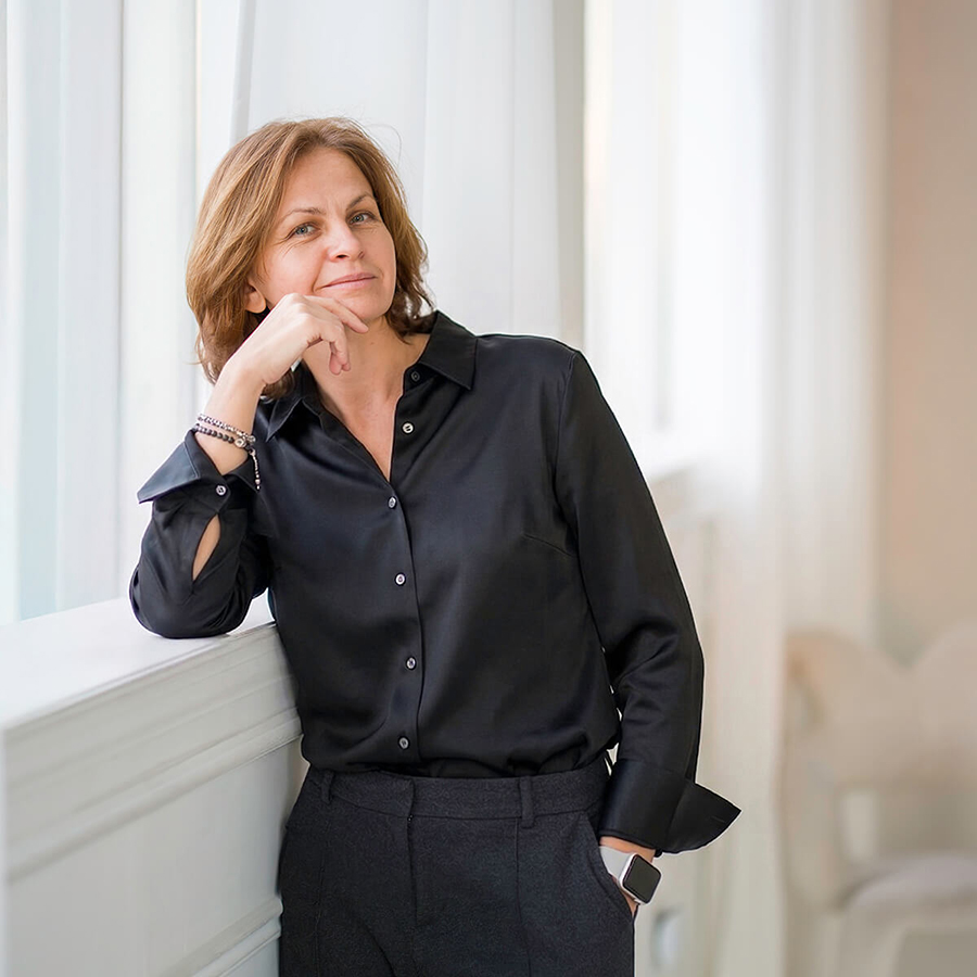 Victoria real estate photographer Toronto behind the scenes shooting property